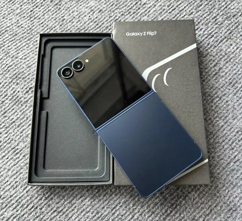 Samsung Z Flip 7 512 (new) bisa kredit lewat kredivo