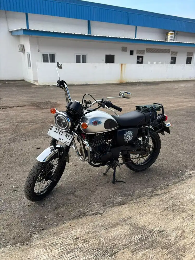 Kawasaki W175 SE