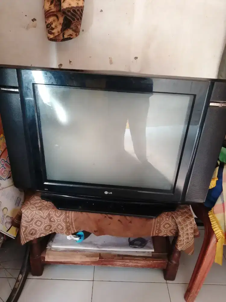 Tv 32 tabung merk LG