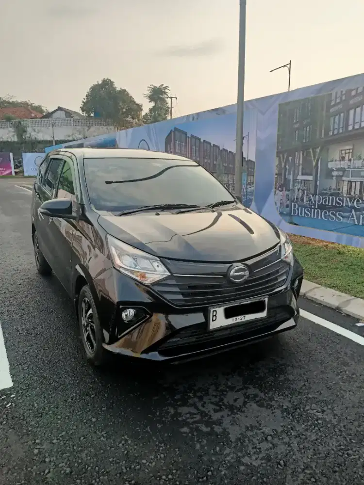 Daihatsu Sigra R matic 2022