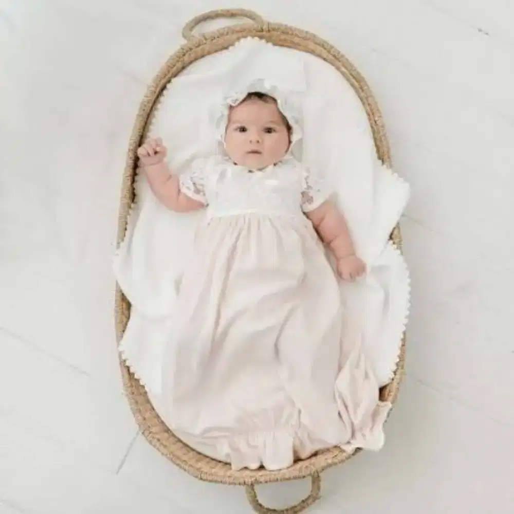DICARI BISA BANTU JAGA BAYI, MASAK, DAN MENJEMUR PAKAIAN