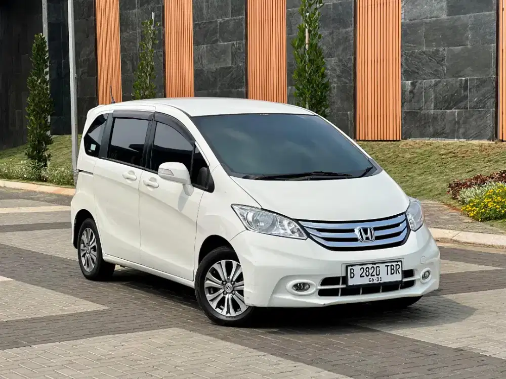HONDA FREED E PSD 1.5 METIK 2016