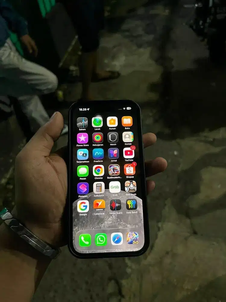 Iphone 15 biasa