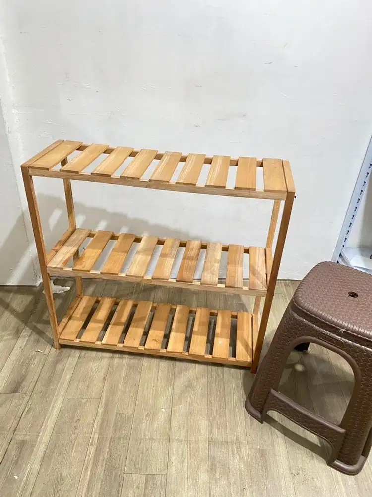 Rak kayu aestetik 3susun