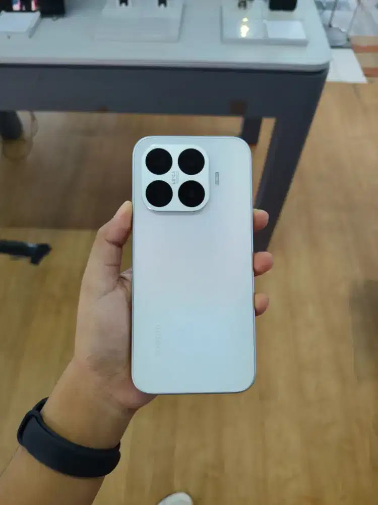 XIAOMI 17T 12/512