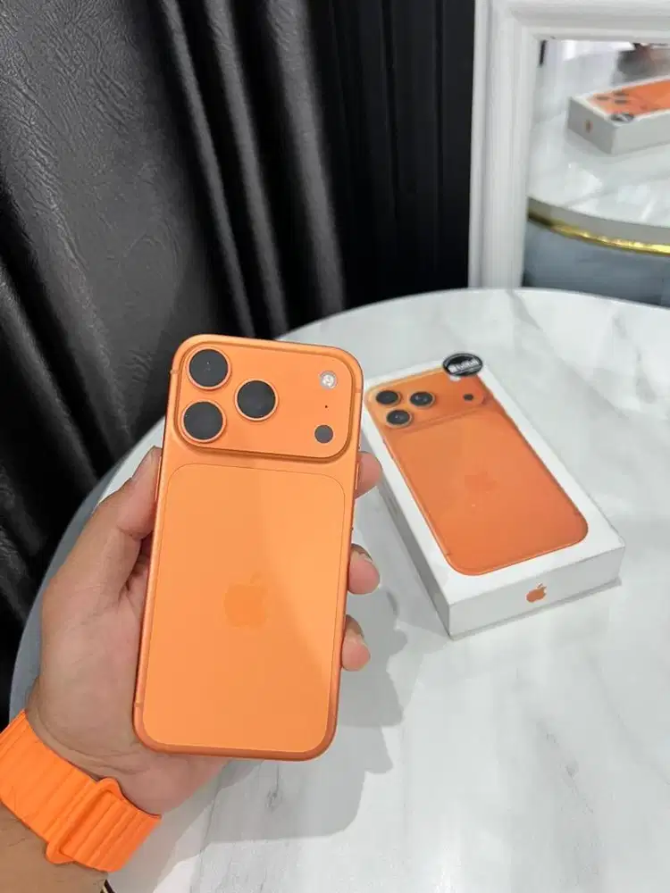 Iphone 17 pro 256gb ibox like new