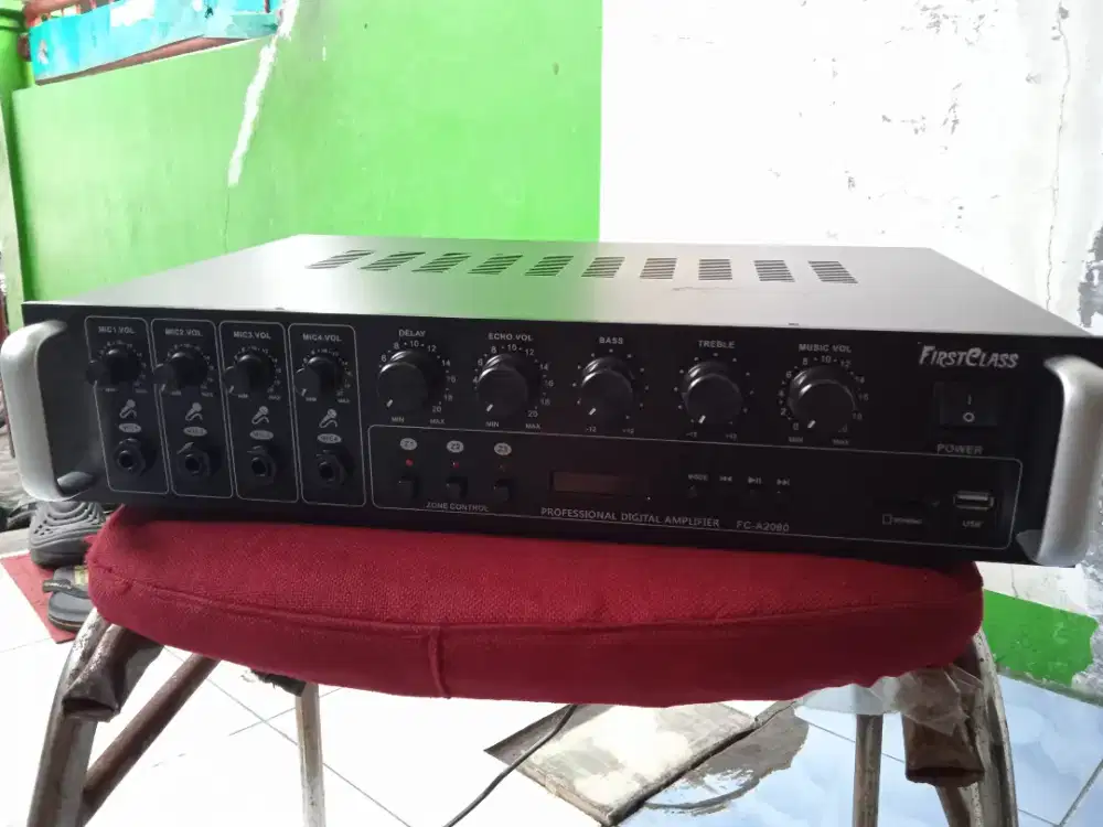 Amplifier A-2080 FirstClass