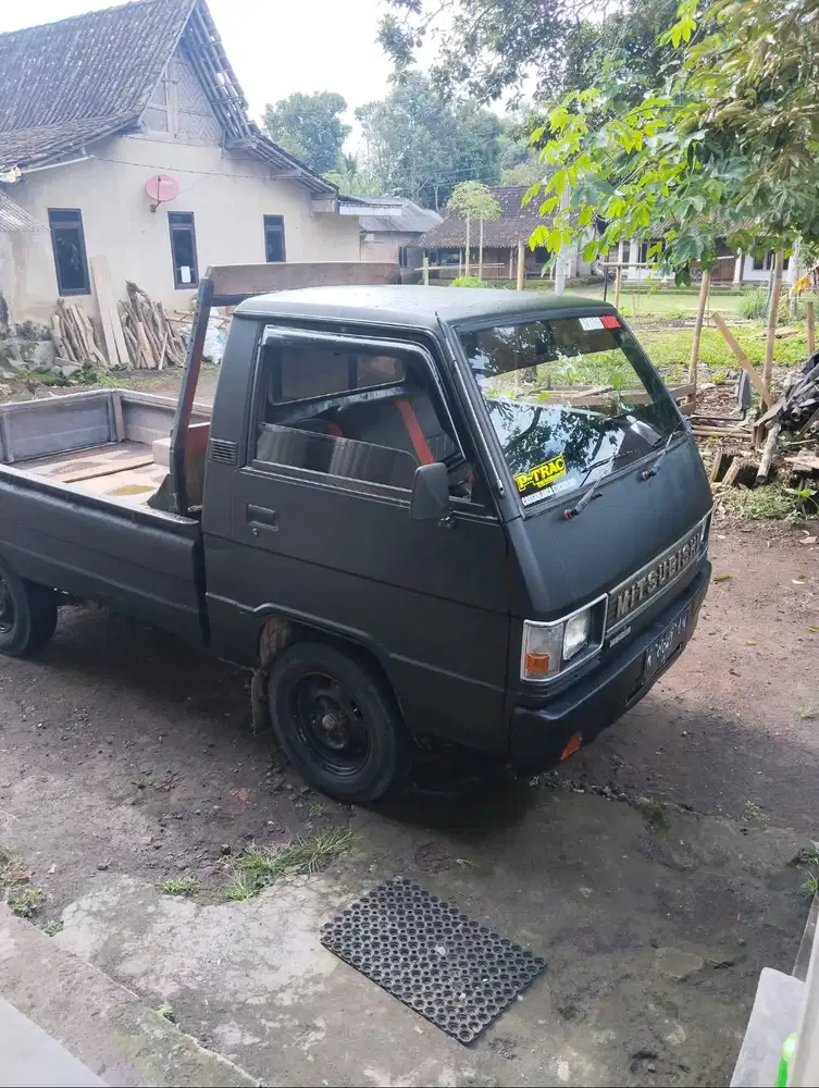 L300 plat R banjar pjk jalan. mobil siap pakai,lokasi magelang