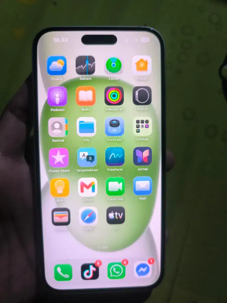 IP 15 plus 128 seperti baru