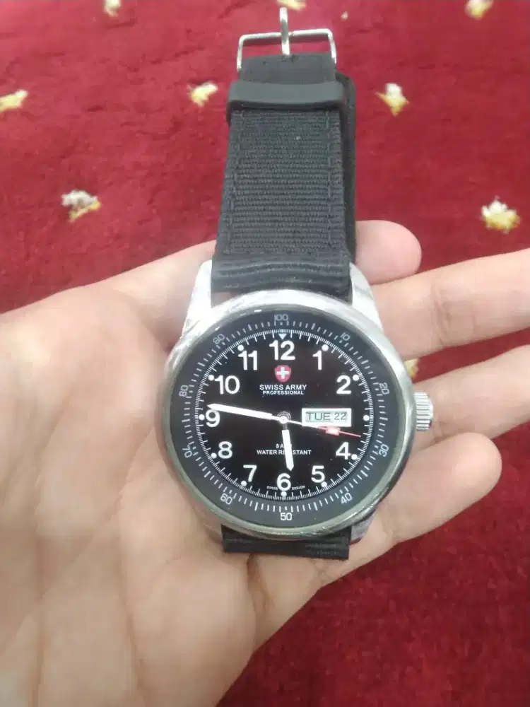 Swiss army professional