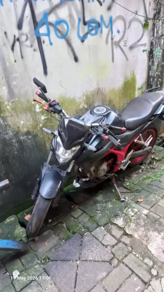 Di jual CB150R keluaran tahun 2018
