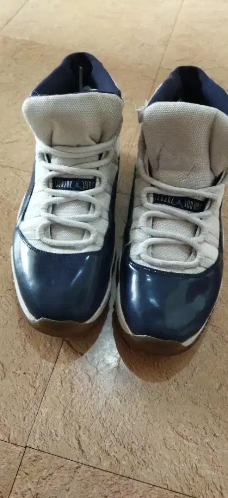 Sepatu Basket Nike