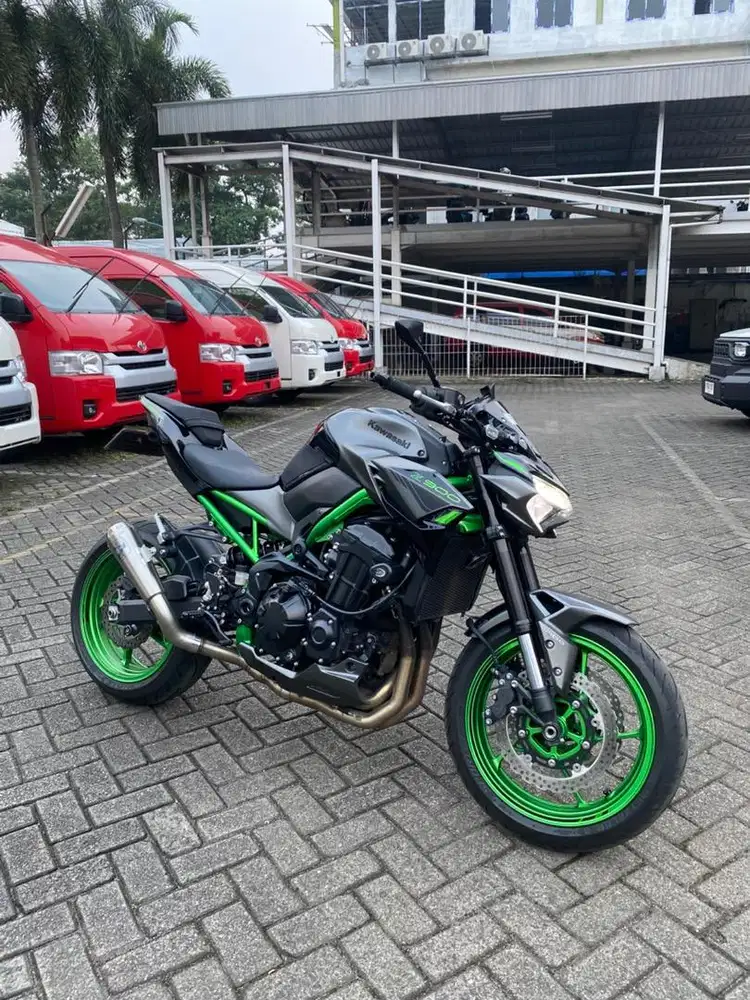 FORSALE Z900 (2024) km 3000 Kecil