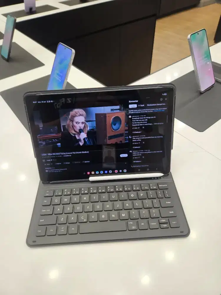 Samsung Galaxy TAB S10 Lite 5G bonus Keyboard, Charger 45W & Speaker