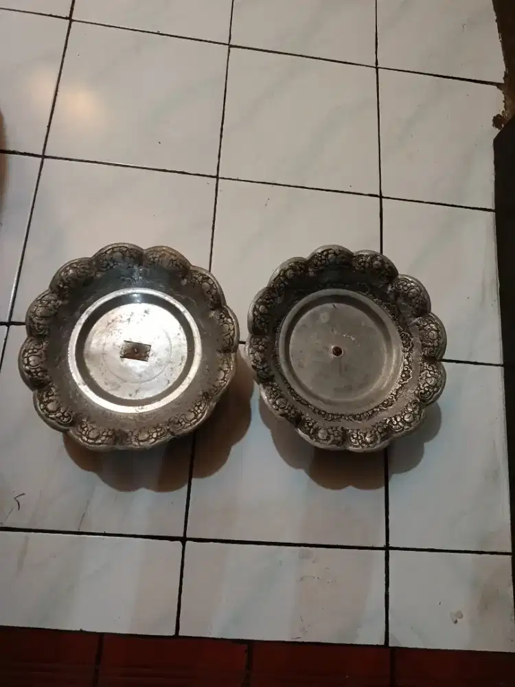 Wadah buah ukir alumunium jaman bahari