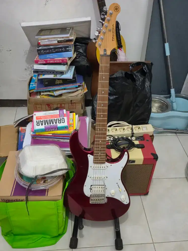 Yamaha Pacifica 112J second