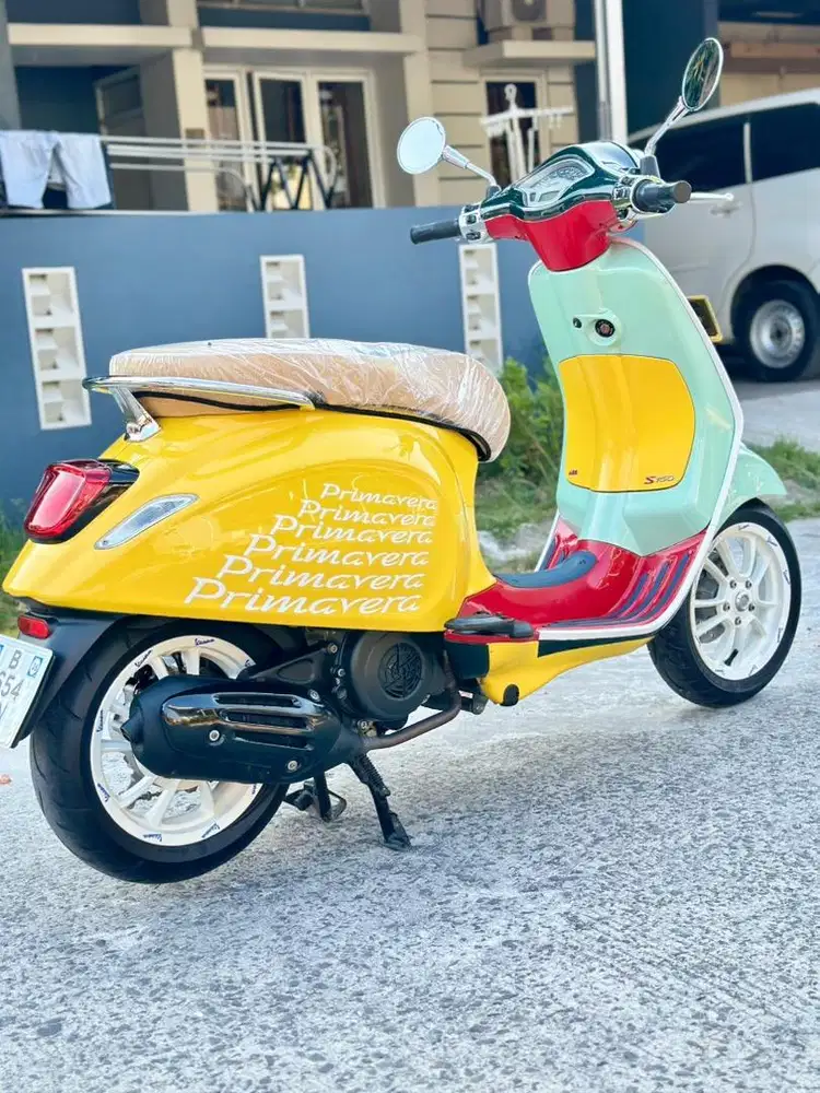Vespa primavera 2021 Piaggio LOOK AEAN WOTHERSPOON