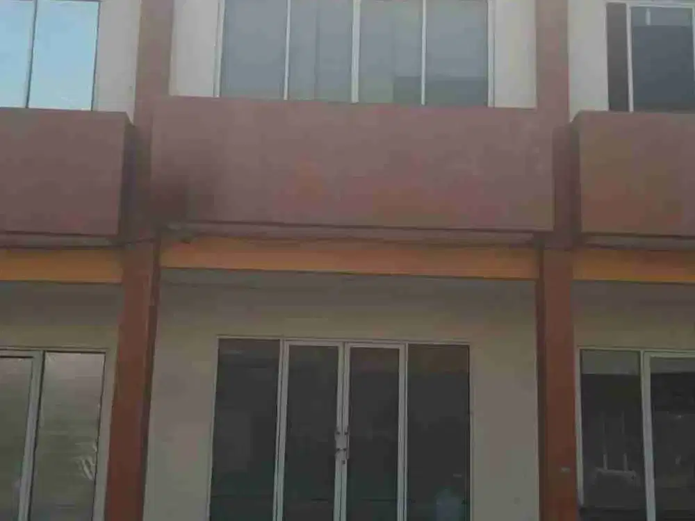 Di sewakan ruko min 2 thn lokasi strategis. Cibubur country cikeas.