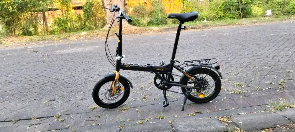 Sepeda Lipat Seperti Baru