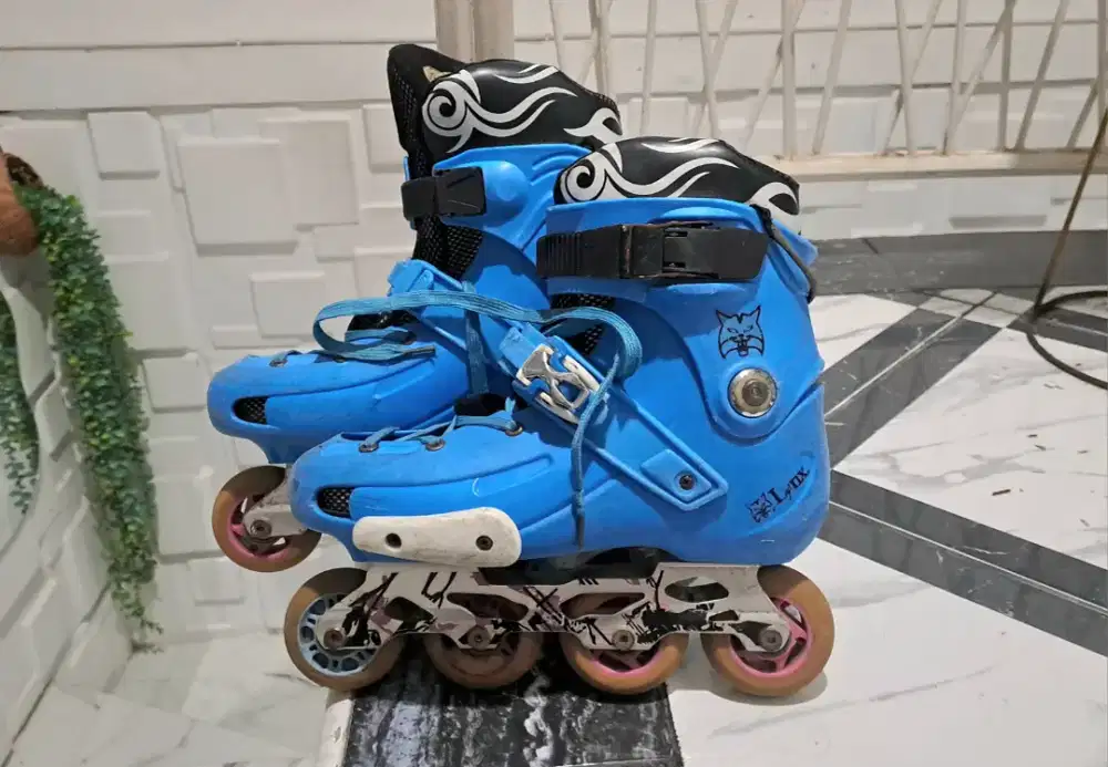 SEPATU RODA LYNK