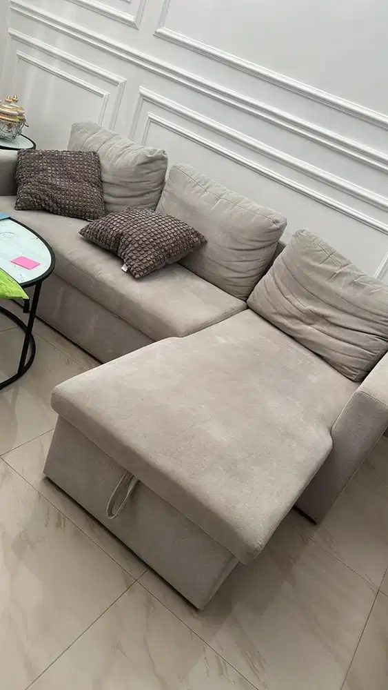 Dijual sofa L dan meja bulat