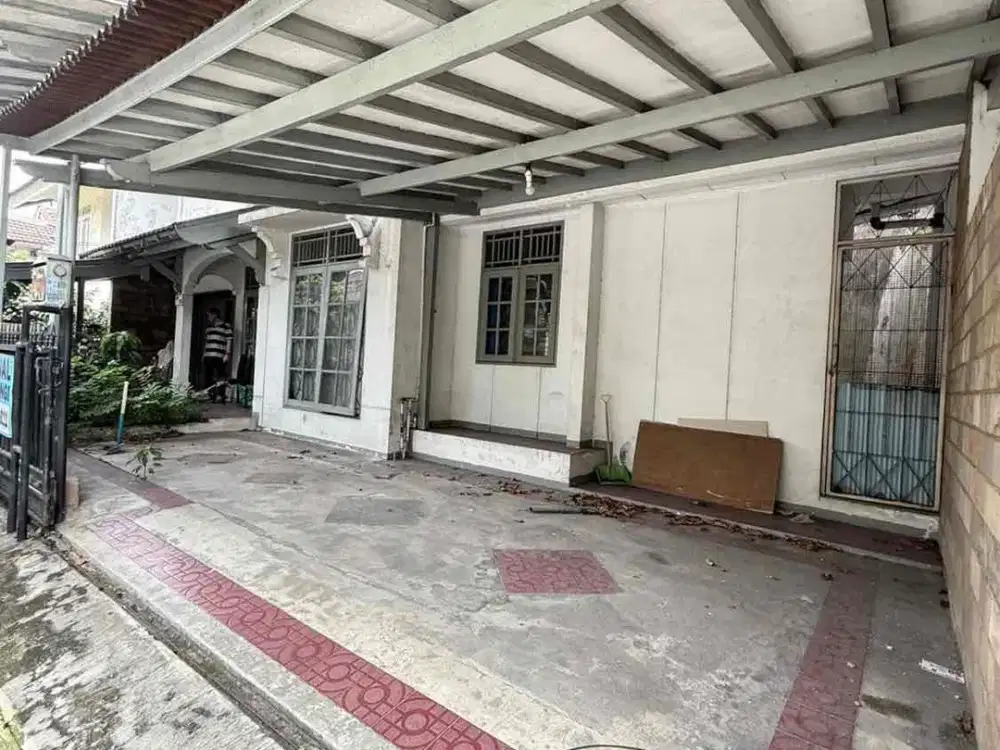 rumah dua lantai di camar Bintaro jaya Tangsel