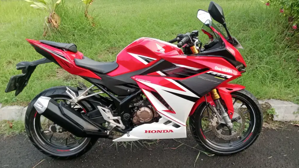 HONDA CBR 150R TAHUN 2022