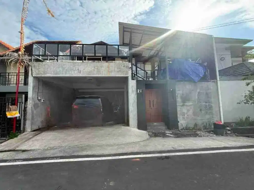 rumah lantai 2 tukad badung