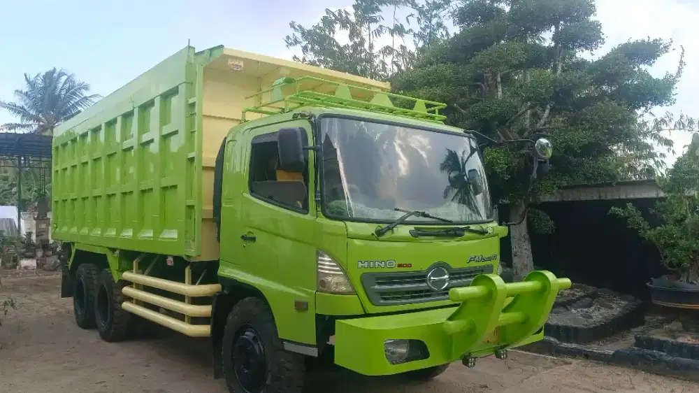 HINO LOHAN FM260 TI 2014