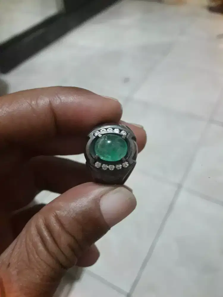 Batu Permata Zambrud