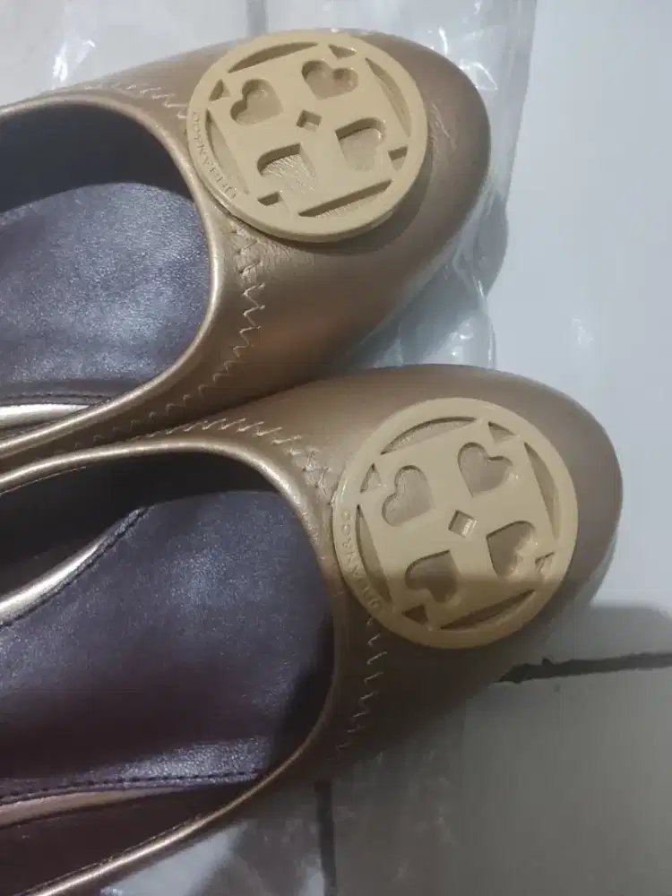 Jual flat shoes merk URBAN & Co