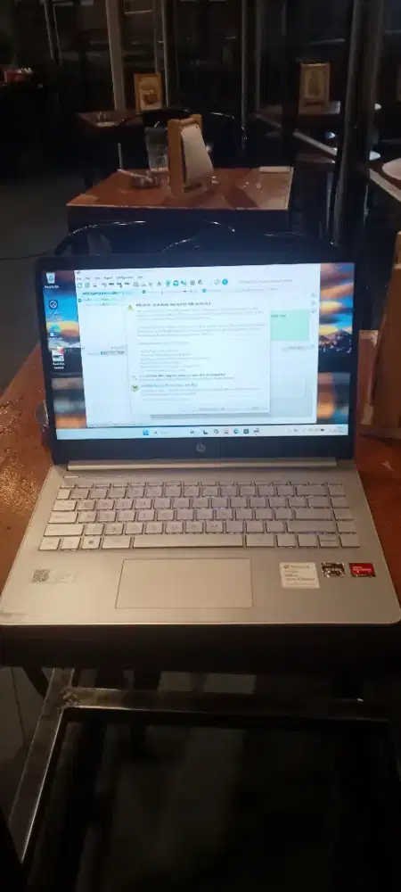 Laptop Hp 14s fq1000