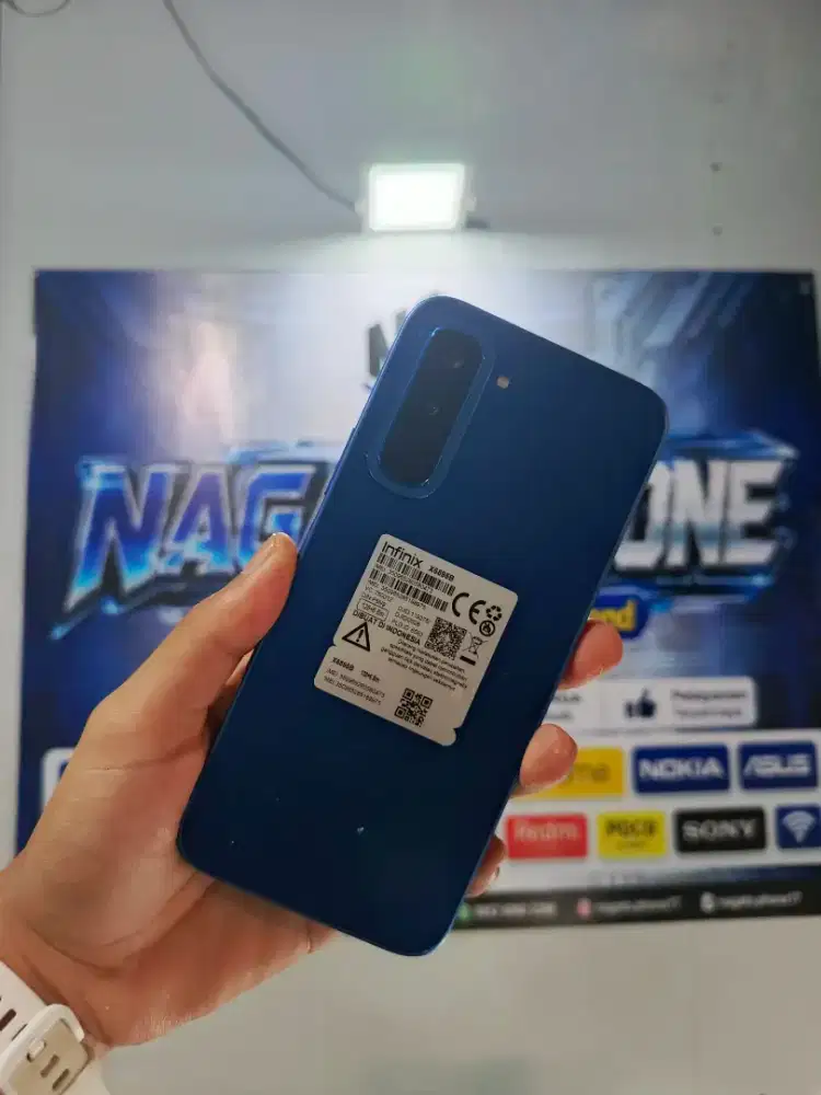 Infinix hot 70 6+6/128 second like new