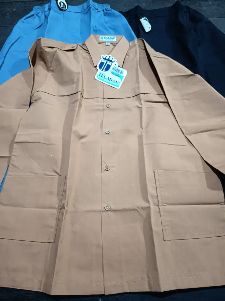 Seragam Sekolah, rok abu-abu SMU, rok hitam SMU, Rok Pramuka dan Baju
