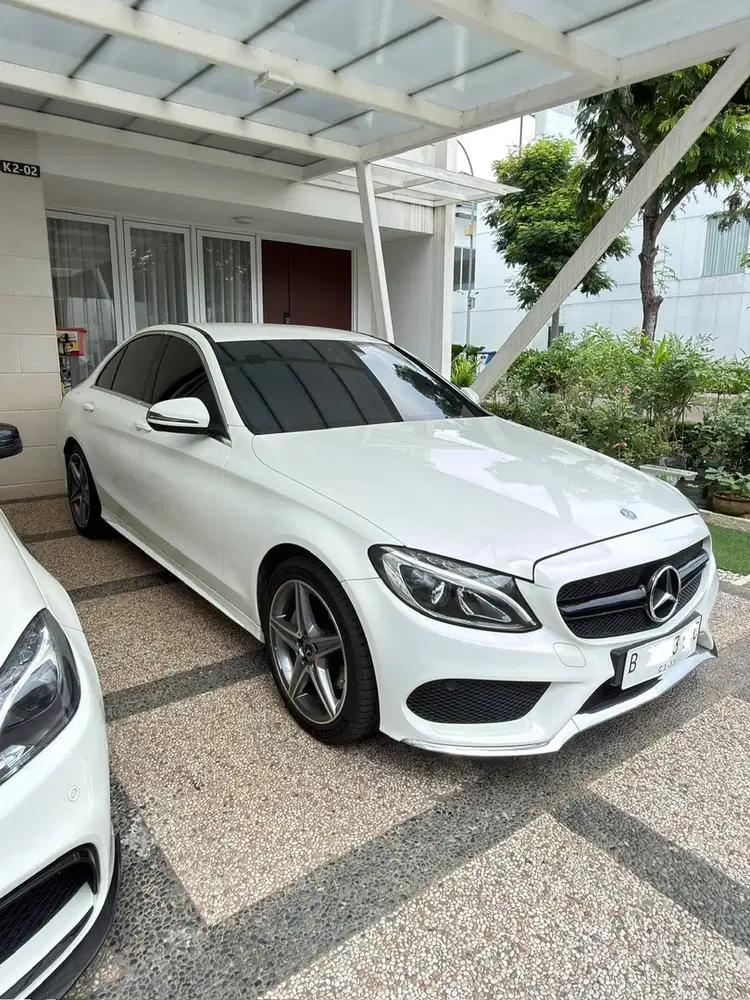Mercedes-Benz C200 2017 Bensin