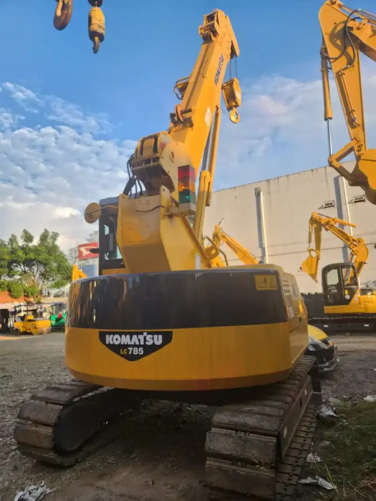 Komatsu LC 785 Crawler Crane Telescopi Build Up Harga DP
