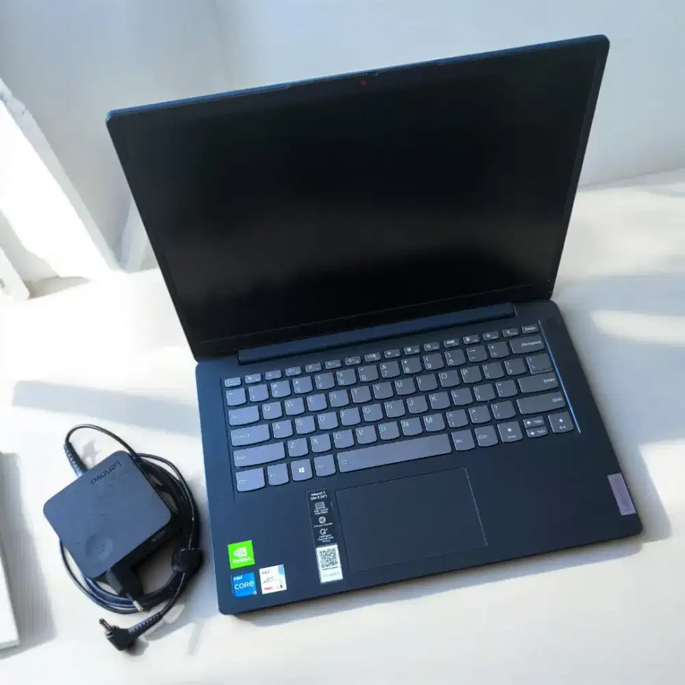 LENOVO SLIM 3 14ITL6 i5 gen11 DUAL VGA 8/512