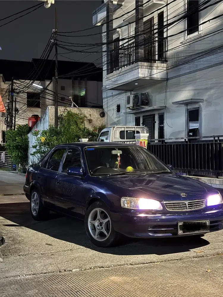 Toyota Corolla 2000 Bensin