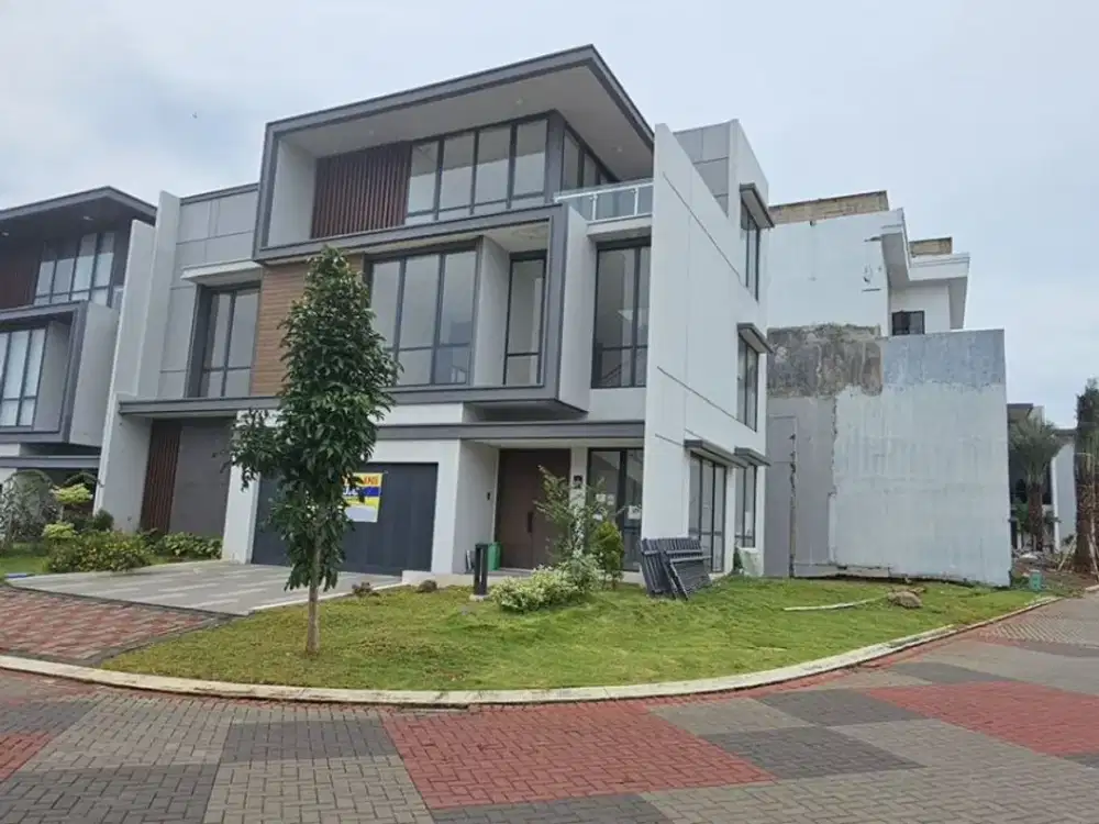 Rumah Mewah 3 Lantai di Perumahan Elit Kota Wisata Cibubur