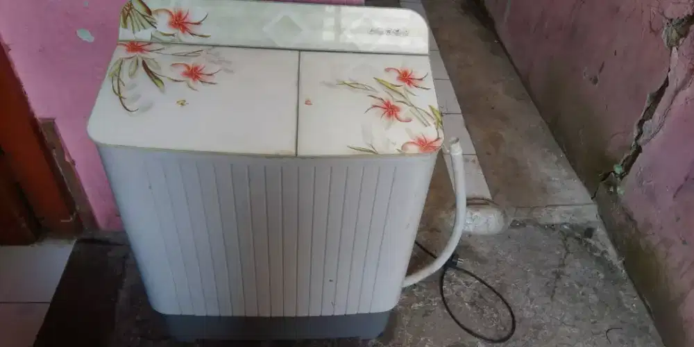 Mesin cuci daimitsu 2 tabung