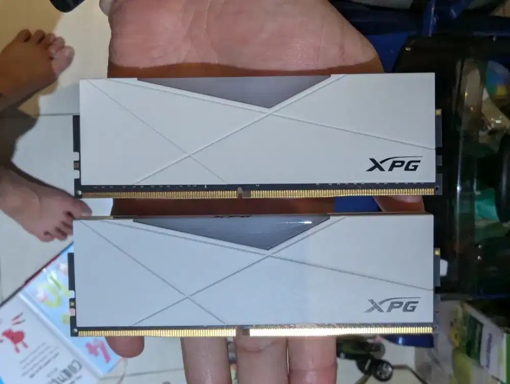 ADATA XPG D50 RAM PC DDR4 2x8 16GB White cabutan pc pribadi