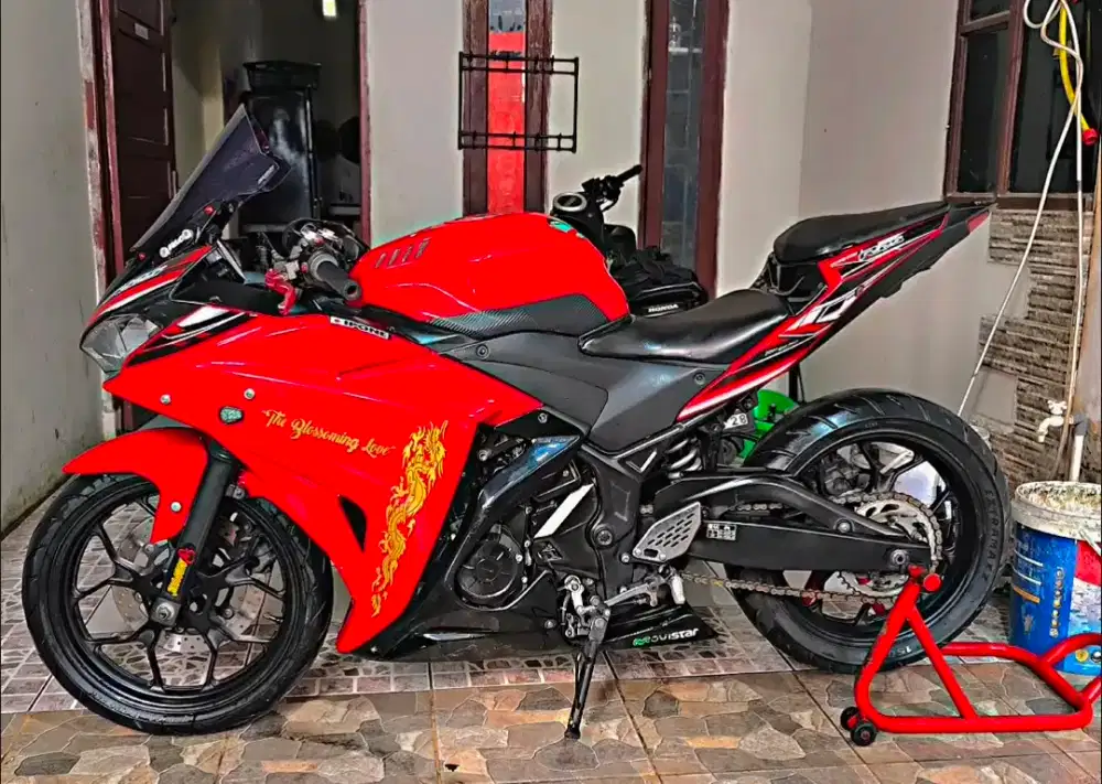 Di jual cepat Yamaha R25 plat F