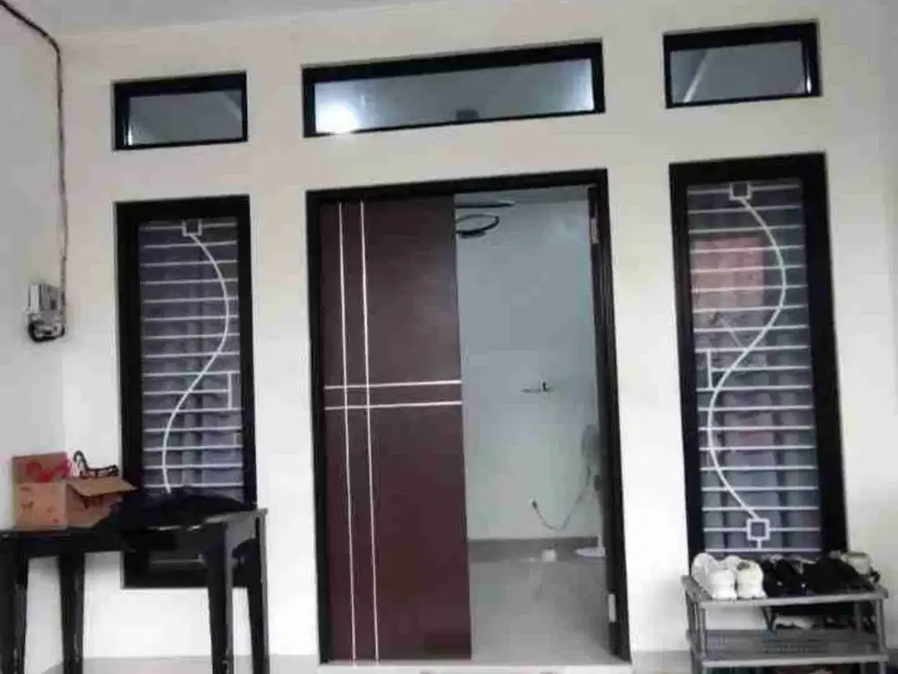 Dijual rumah 2 lantai di regency melati mas serpong