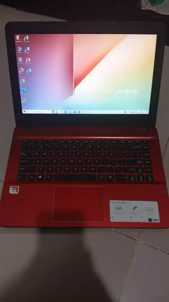 Laptop Asus prosesor AMD 6 GEN 6620 ram 8Gb SSD 256 GB NO MINUS