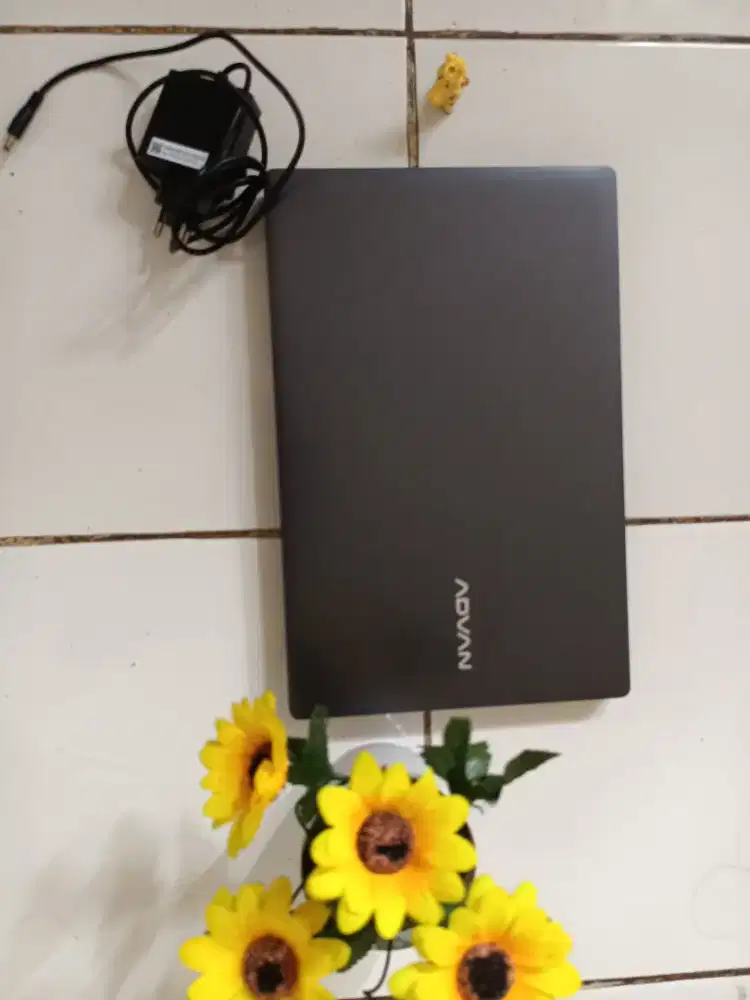 LAPTOP ADVAN TBOOK 8GB/128GB Intel Celeron N100