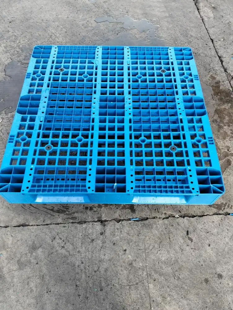 Palet plastik baru dan bekas semua ukuran ready