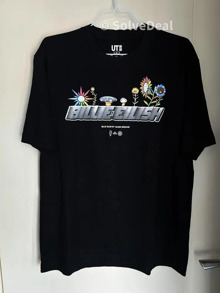 Kaos Uniqlo Billie Eilish Black Graphic Tee Original UT Collection
