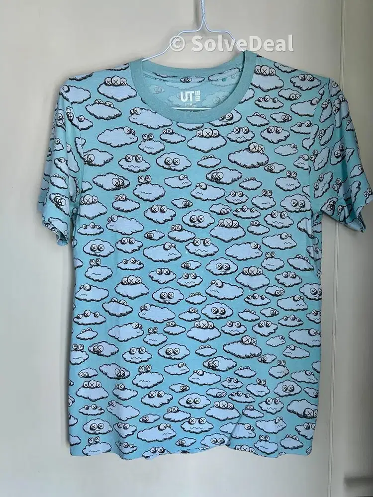 Kaos Uniqlo Kaws All Over Clouds Graphic Tee Original UT Collection