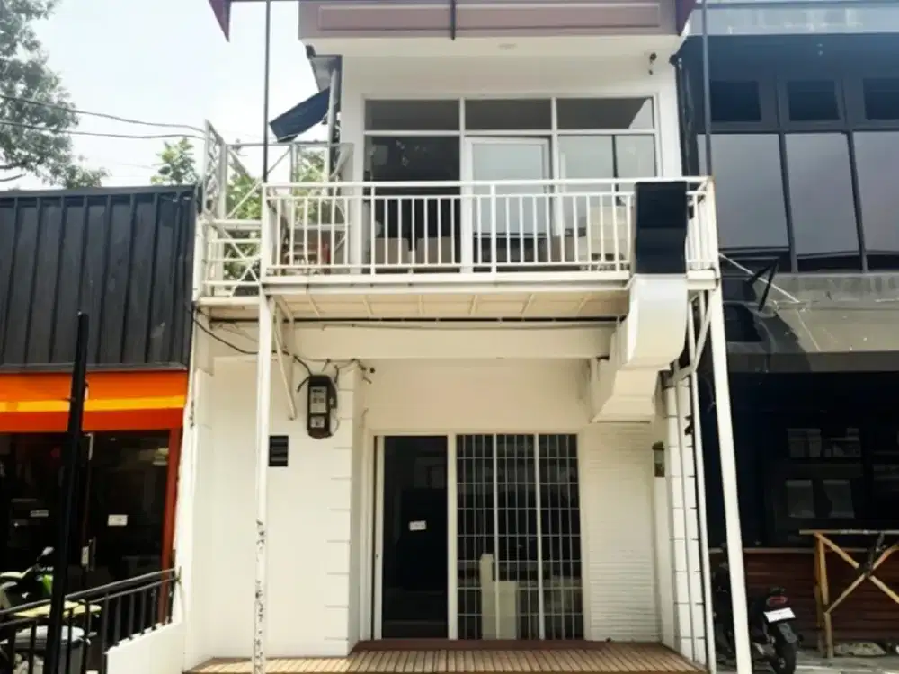 Disewakan Ruko 2 lt ex Resto di Kemang Selatan Jakarta Selatan