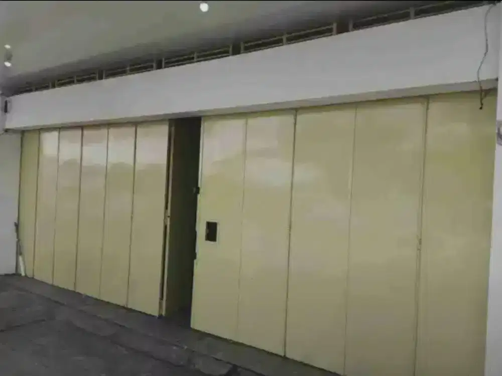 Disewakan Ruang Usaha Super Strategis Lokasi Banjarsari,Solo Luas 258m2